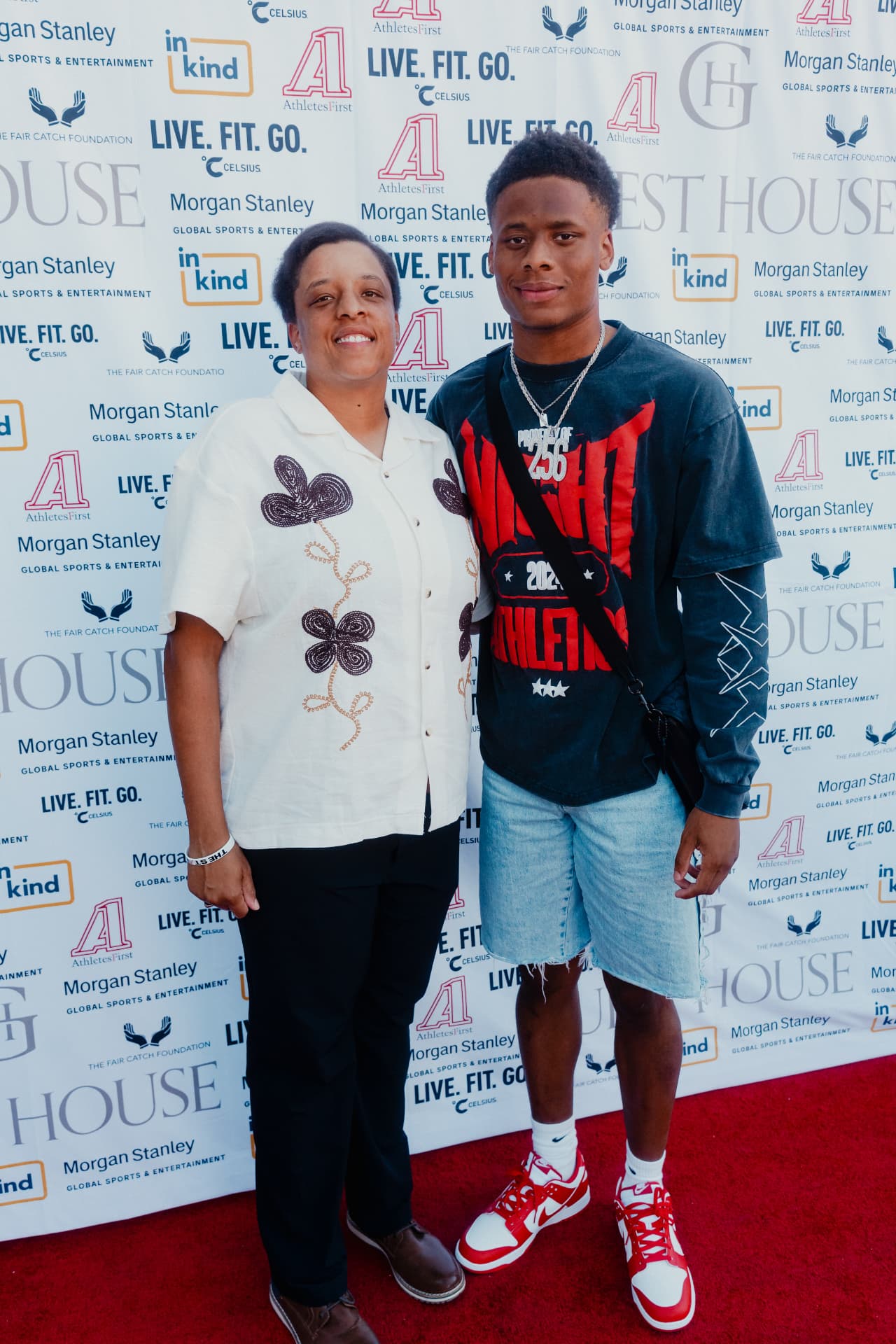 Guests on the red carpet at Celebrity Waiter Night