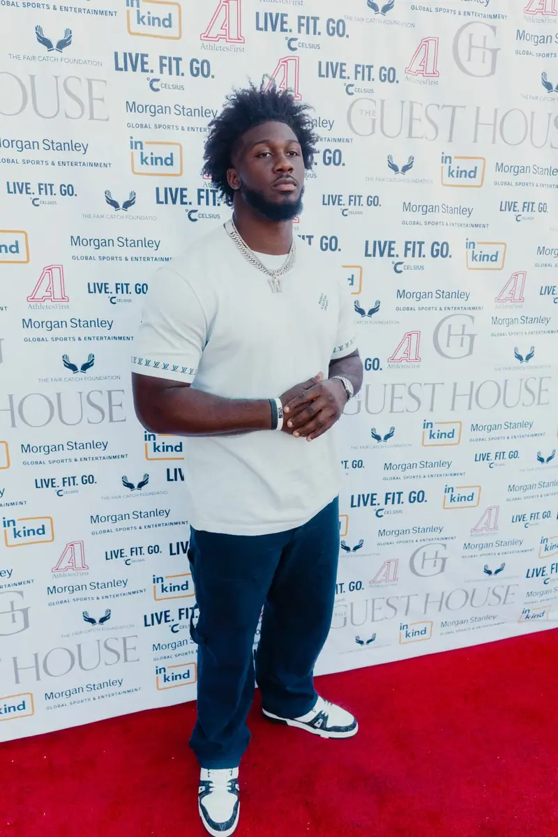 Guests on the red carpet at Celebrity Waiter Night