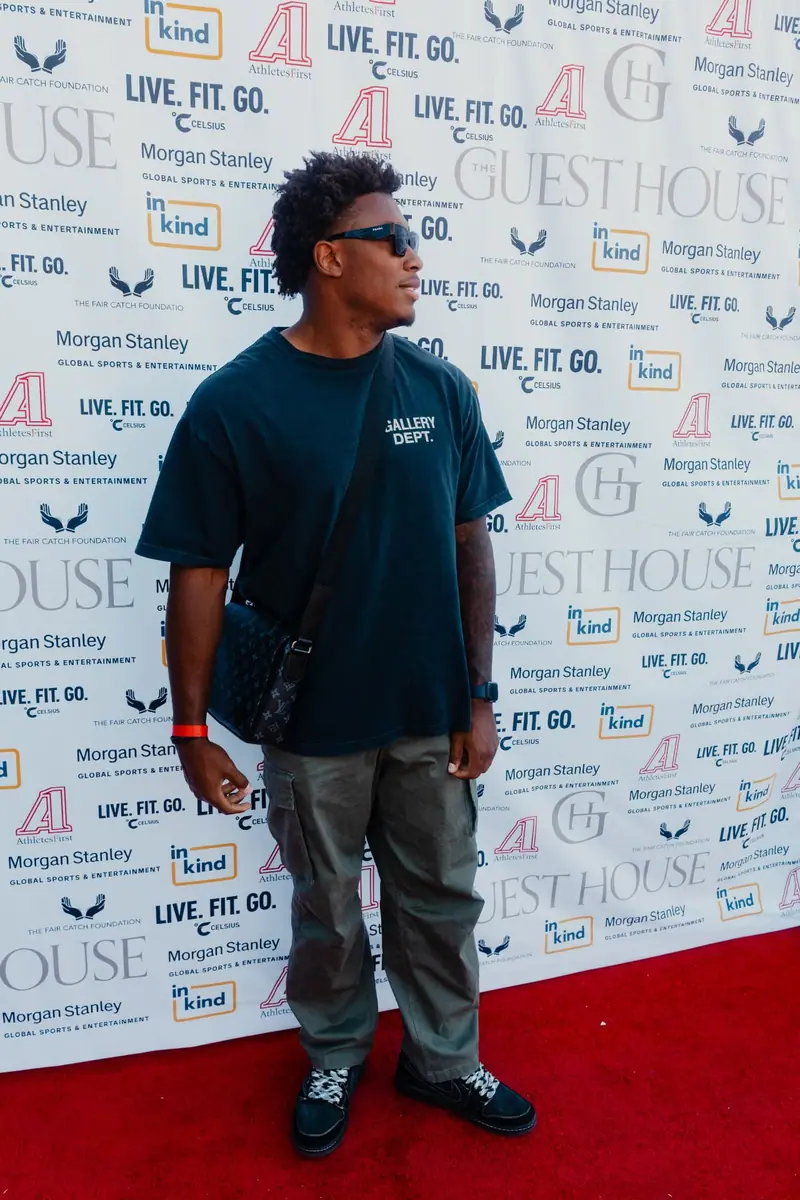 Guests on the red carpet at Celebrity Waiter Night
