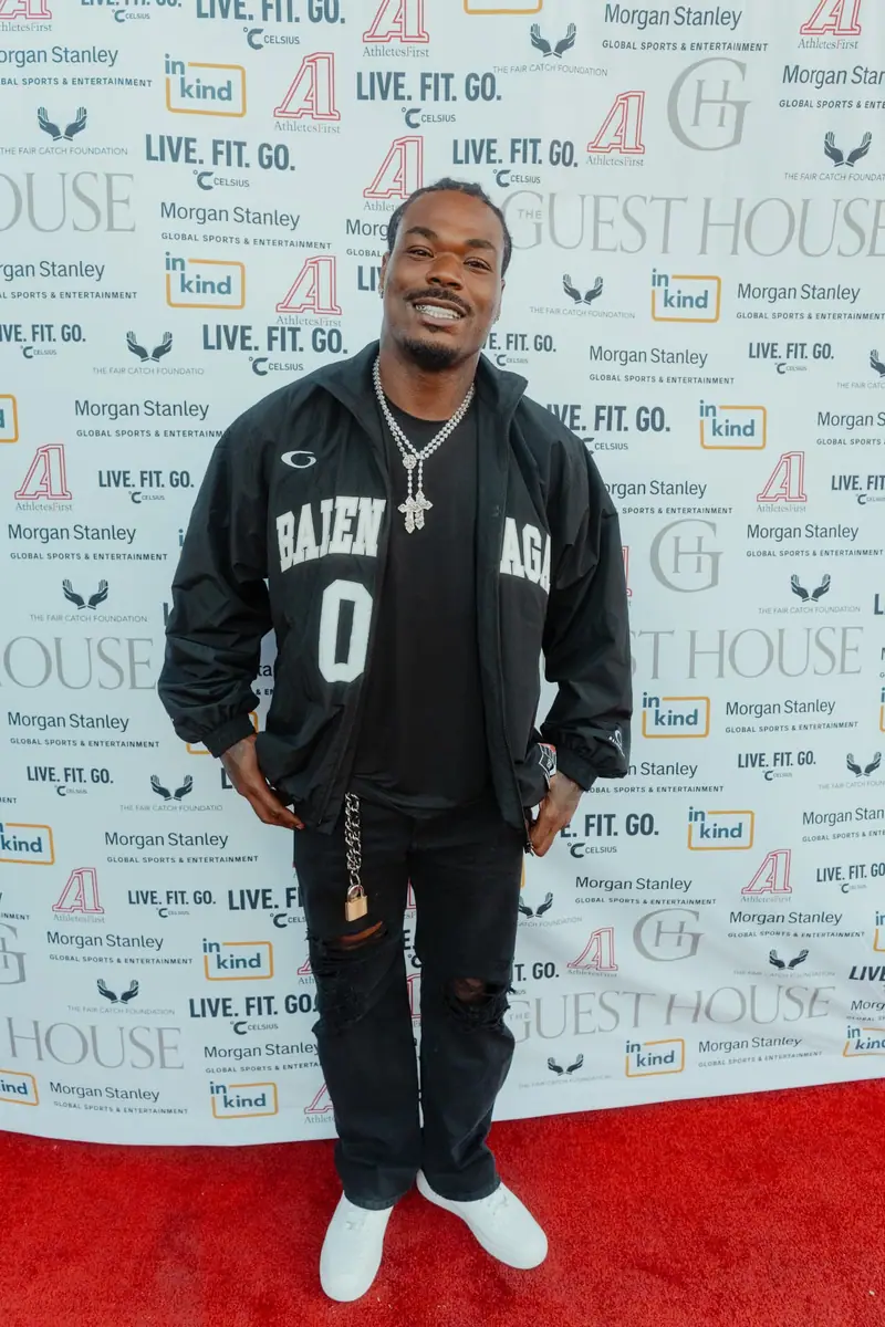 Guests on the red carpet at Celebrity Waiter Night