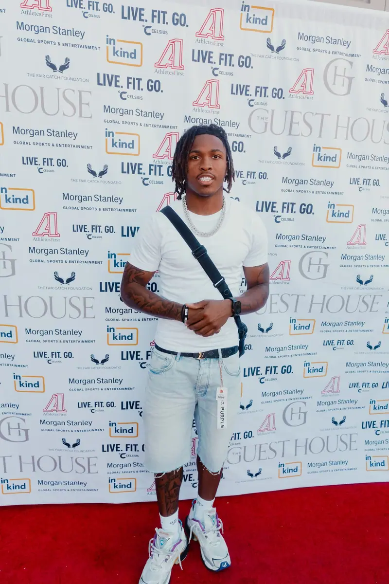 Guests on the red carpet at Celebrity Waiter Night